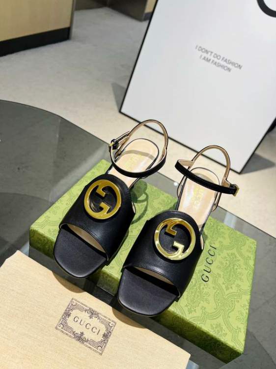 Picture of Gucci Shoes _SKUGuccisz35-418cmmnf03227488